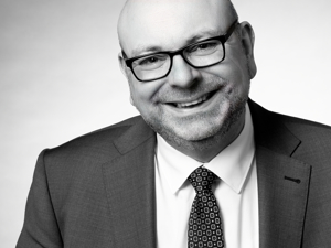 Inhaber: Martin Stahl, Fachwirt im Bestattungswesen. Martin Stahl - Stahl Bestattungen - Bestatter in Leiferde